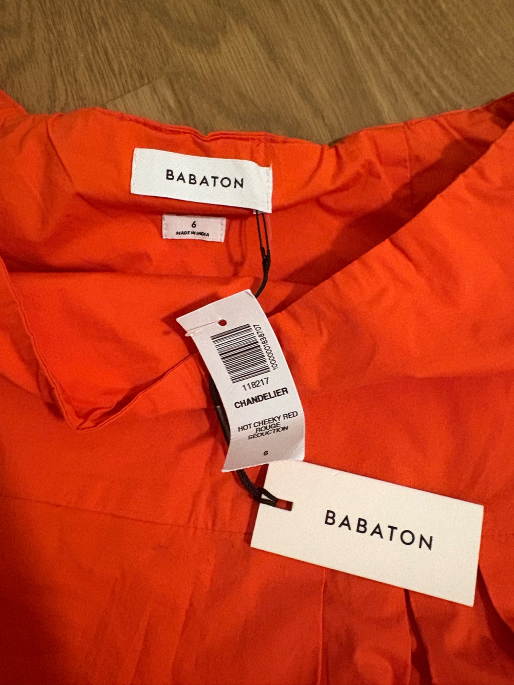 Aritzia Orange Midi Skirt In Size 6 NWT - Picture 3 of 3